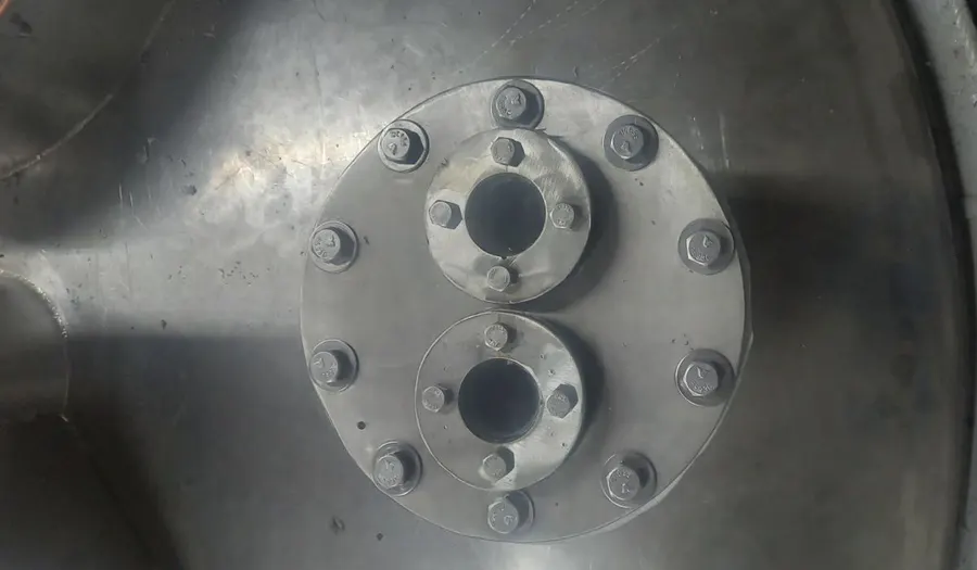 Tanque de limpieza con solventes, fabricado por MEKANEX